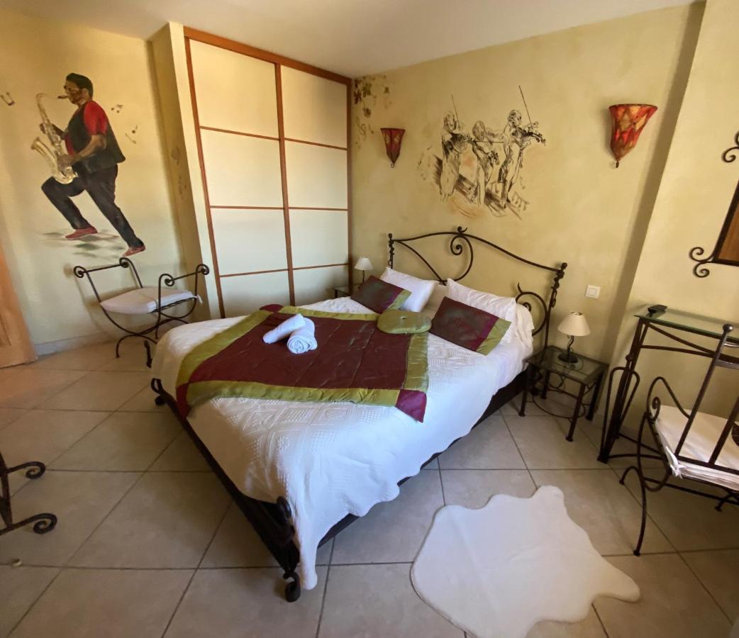 Le Rif Hotel Puygiron Екстериор снимка