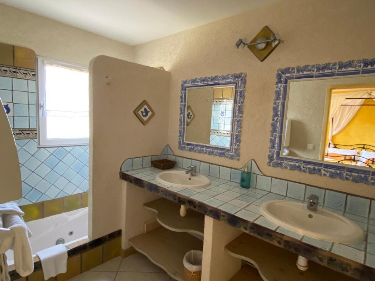 Le Rif Hotel Puygiron Екстериор снимка